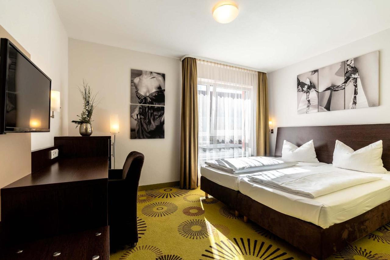Altstadthotel Guesthouse Die Galerie Ингольштадт Экстерьер фото